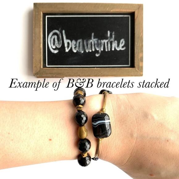 Bourbon & bowties black stone wire bangle - Picture 6 of 6